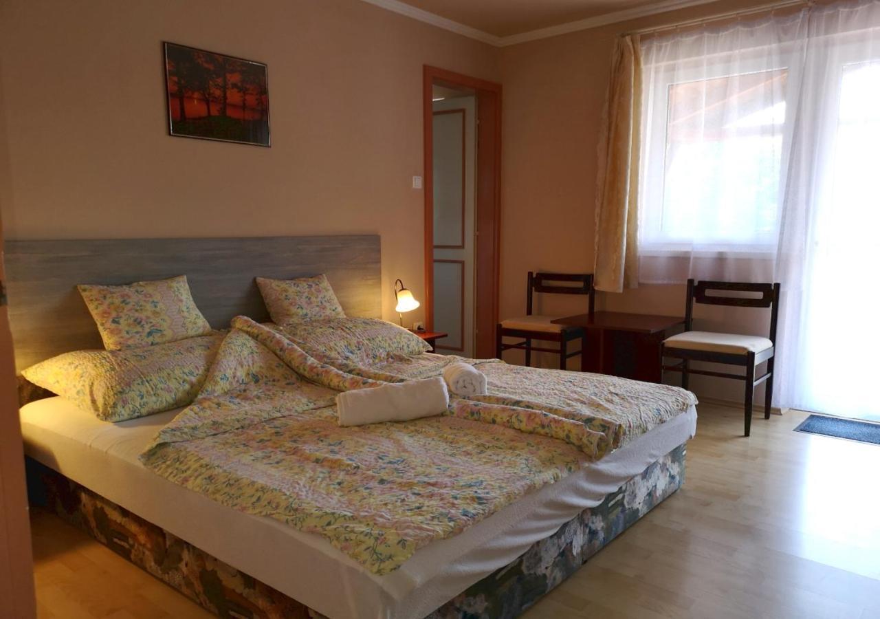 Vitorlas Apartmanhaz Siófok Eksteriør bilde